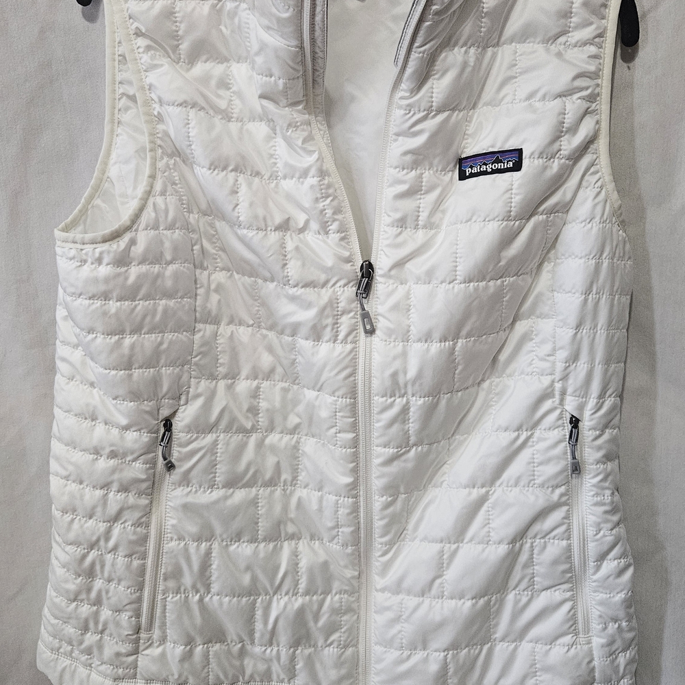 Patagonia Women's Ivory Quilted Vest